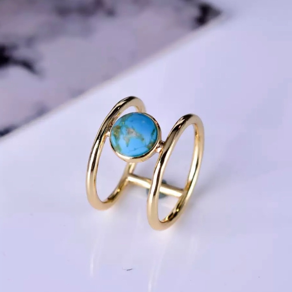 Vintage Gold Double Band Turquoise Ring - Picture 3 of 9